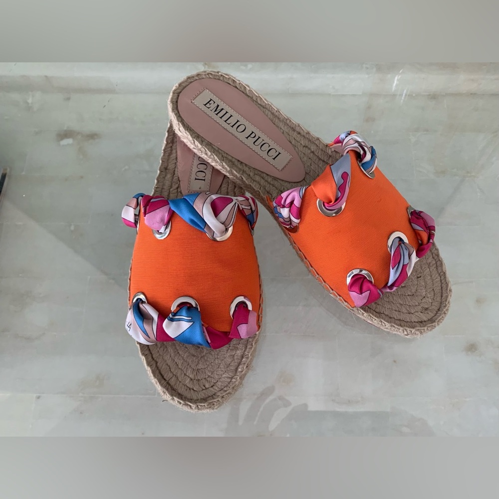 $595 New Emilio Pucci multi orange slides sandals size US 9 IT 39